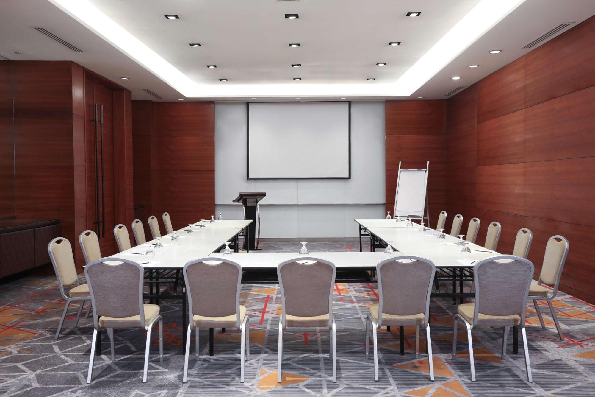 Radisson Blu Cebu Hotel Kültér fotó Meeting room
