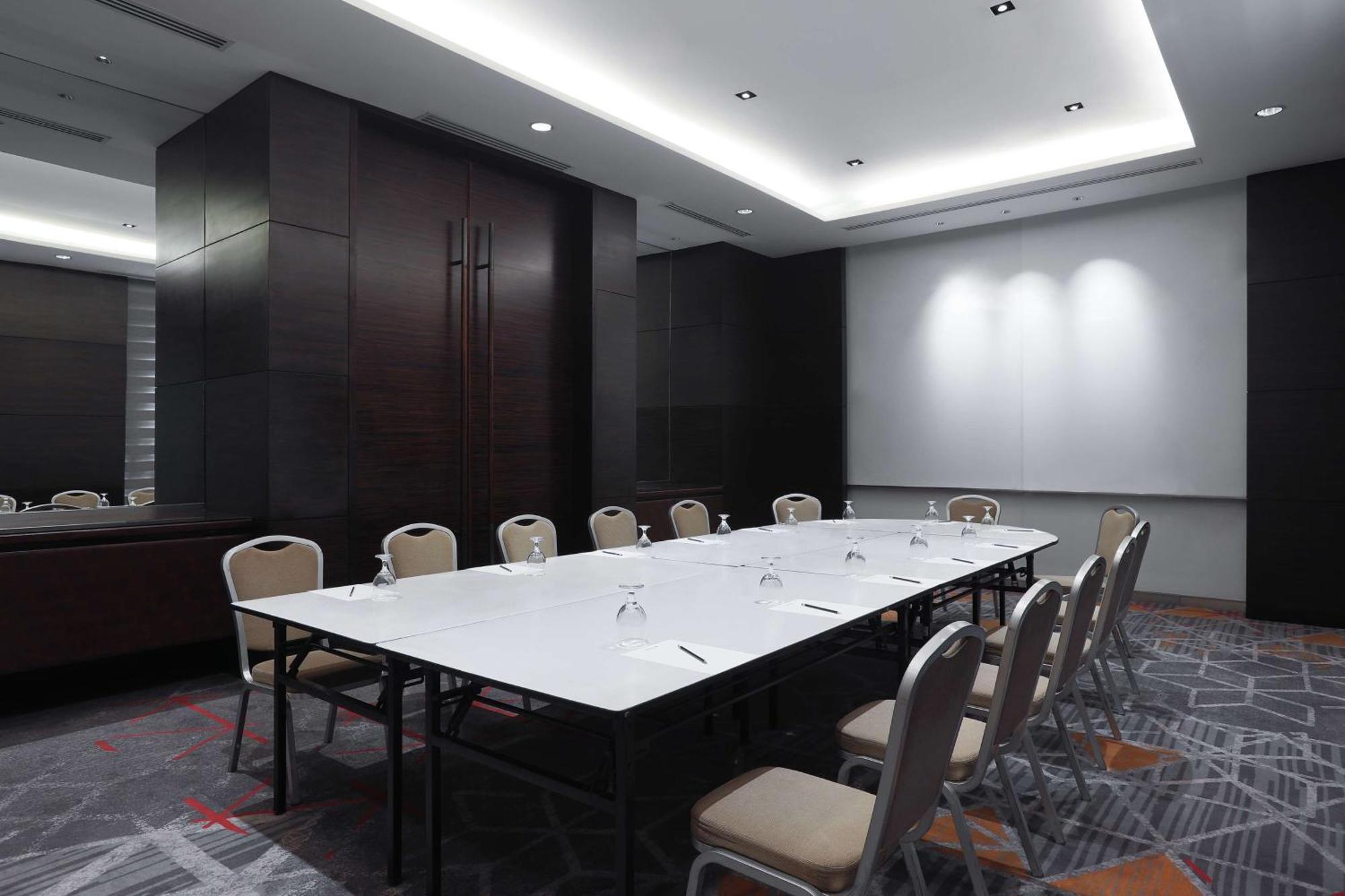 Radisson Blu Cebu Hotel Kültér fotó Meeting room