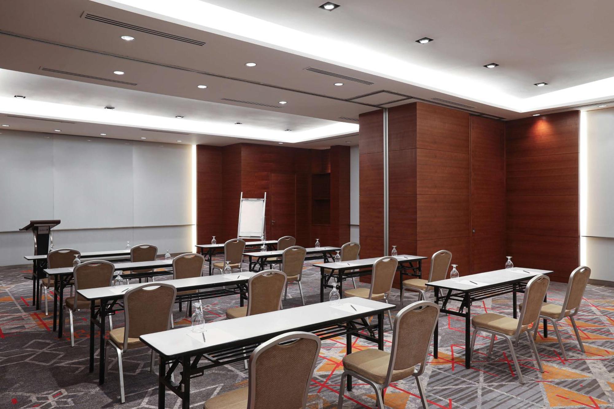 Radisson Blu Cebu Hotel Kültér fotó Meeting room